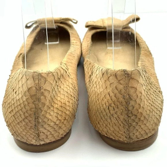 Stuart Weitzman Flats sz 9 snakeskin square toe - Picture 4 of 12